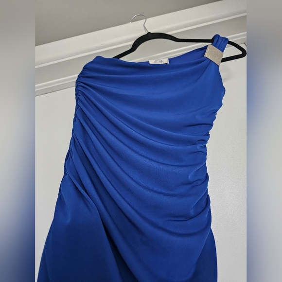 Sweet Storm One Shoulder Ruched Dress - Size Small - Picture 9 of 14